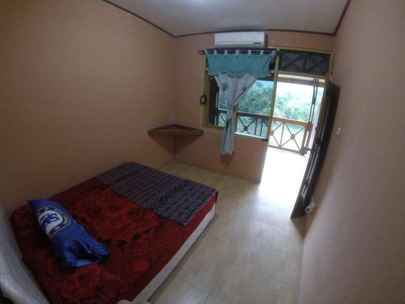 Supersuck Hotel Maluk エクステリア 写真